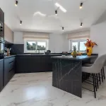 Luxury Harmonia 别墅 罗戈兹尼察