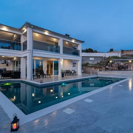 Luxury Harmonia * Rogoznica (Sibenik-Knin)