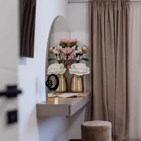Luxury Harmonia