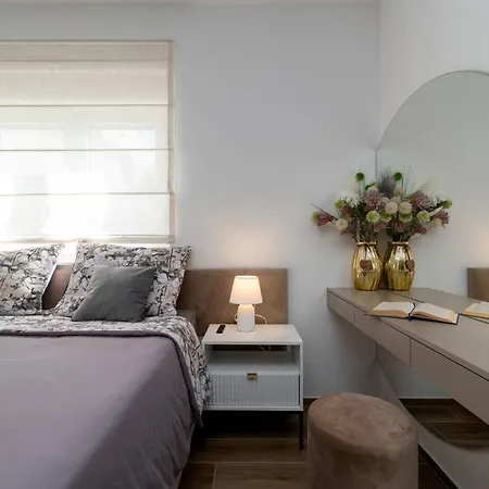 Luxury Harmonia Villa *