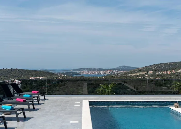 Luxury Harmonia Villa