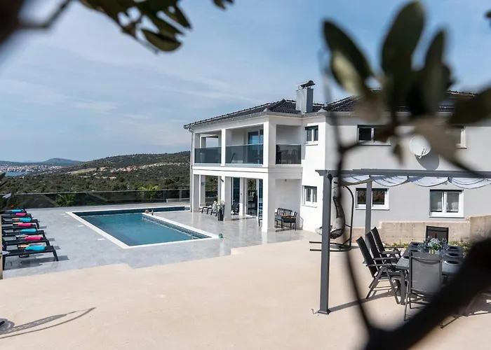 Villa Luxury Harmonia Rogoznica (Sibenik-Knin)
