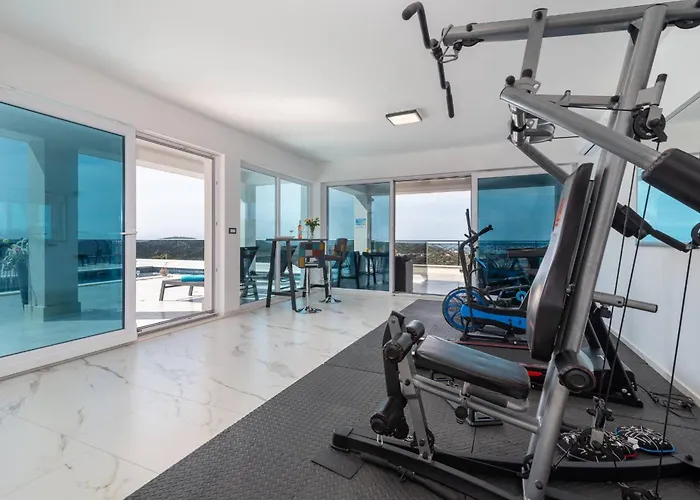 Luxury Harmonia Villa *